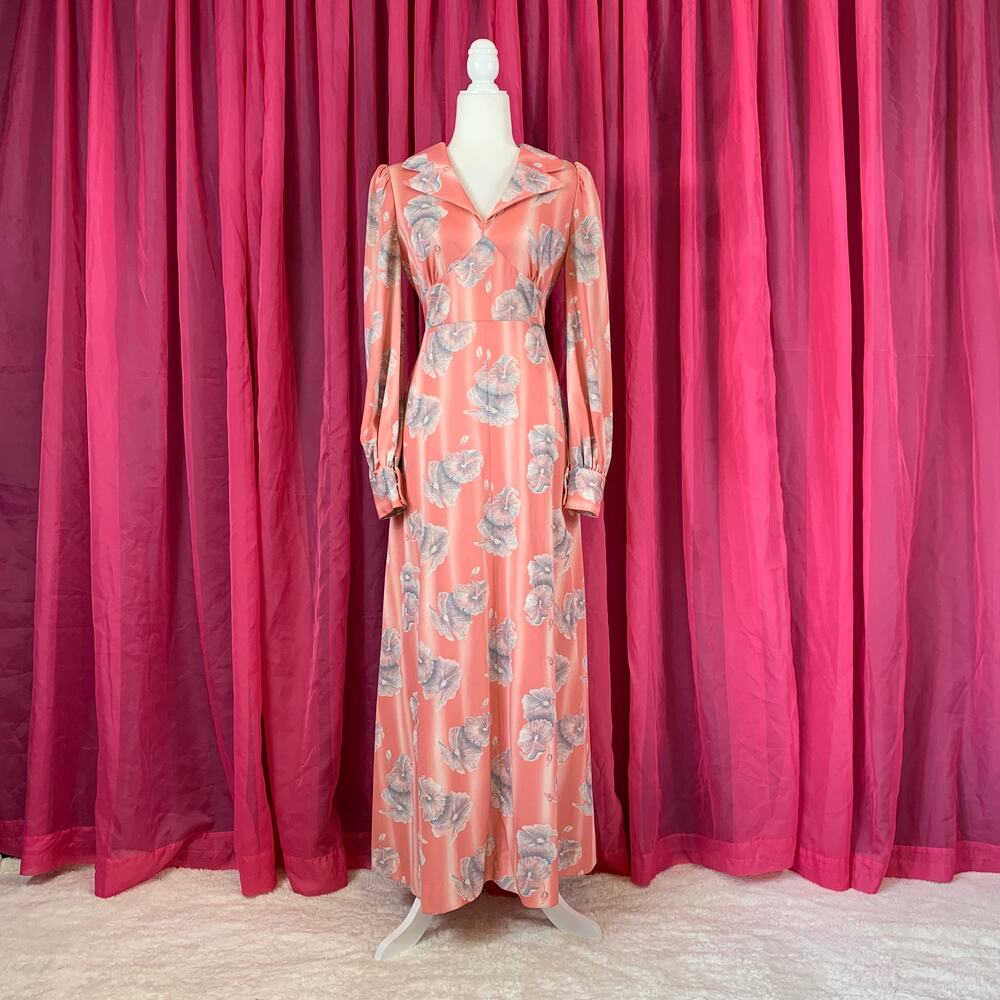 Vintage 70s Peach and Floral print long sleeved fit and flare maxi dress, med